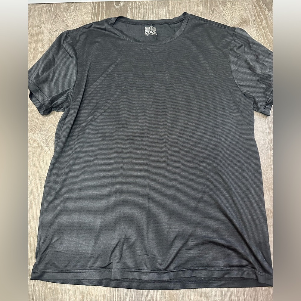 32‎ Degrees shirt
